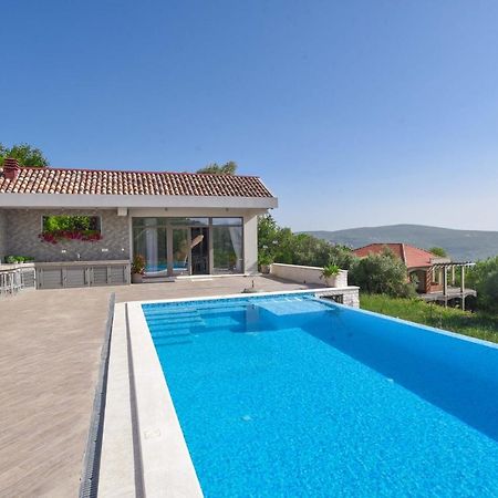 Verbalj Apartment With Swimming Pool Kotor Luaran gambar