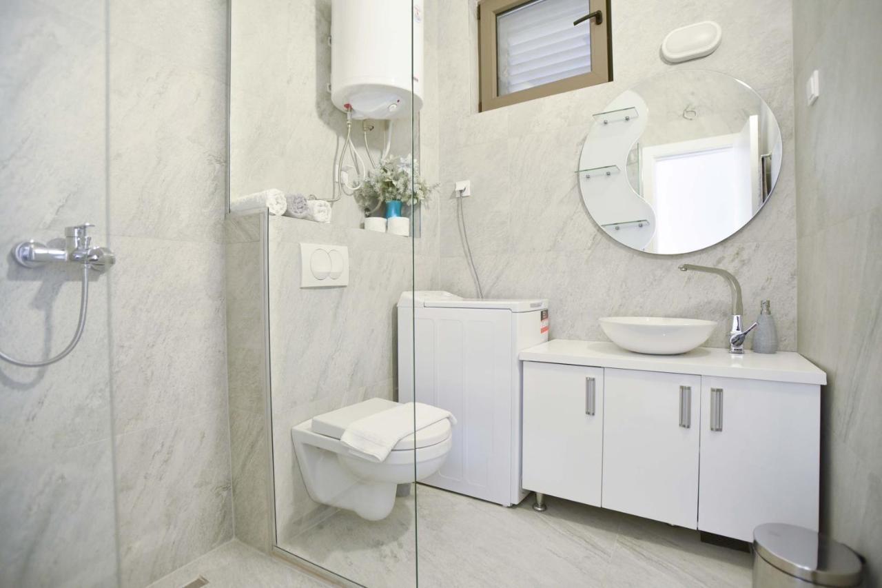 Verbalj Apartment With Swimming Pool Kotor Luaran gambar