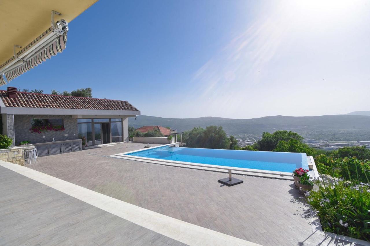 Verbalj Apartment With Swimming Pool Kotor Luaran gambar