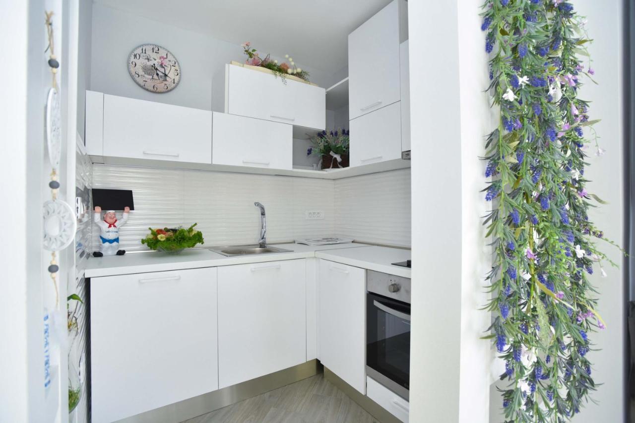 Verbalj Apartment With Swimming Pool Kotor Luaran gambar