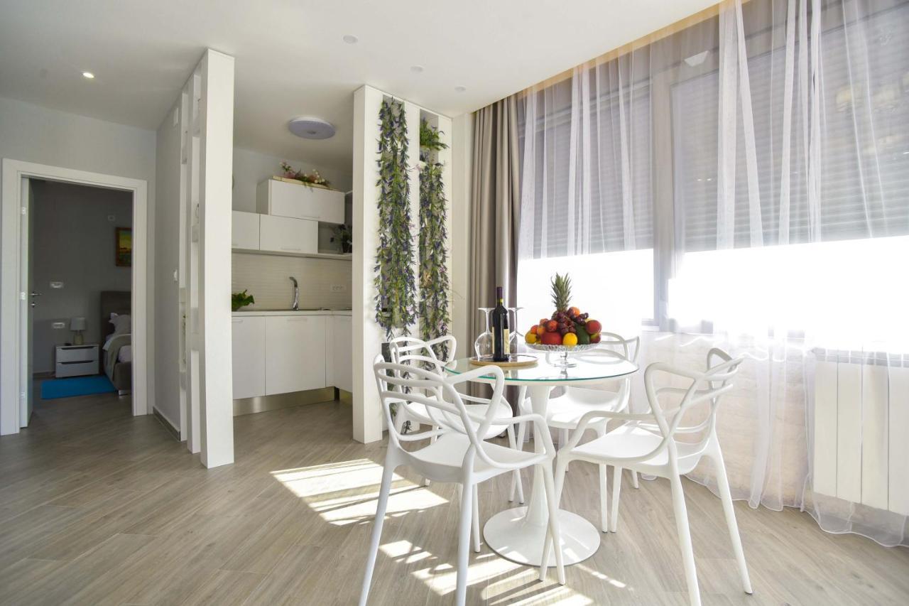 Verbalj Apartment With Swimming Pool Kotor Luaran gambar