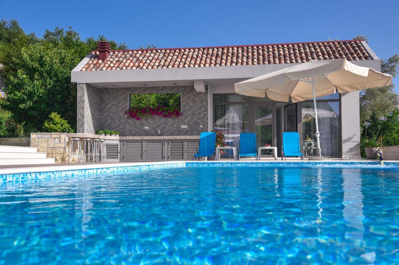 Verbalj Apartment With Swimming Pool Kotor Luaran gambar
