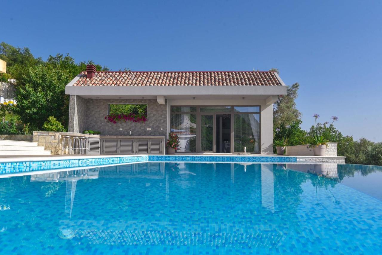 Verbalj Apartment With Swimming Pool Kotor Luaran gambar