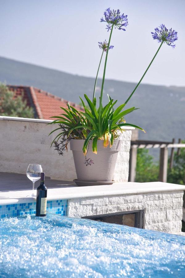 Verbalj Apartment With Swimming Pool Kotor Luaran gambar