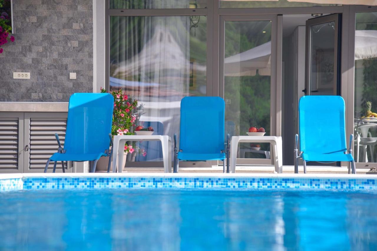 Verbalj Apartment With Swimming Pool Kotor Luaran gambar
