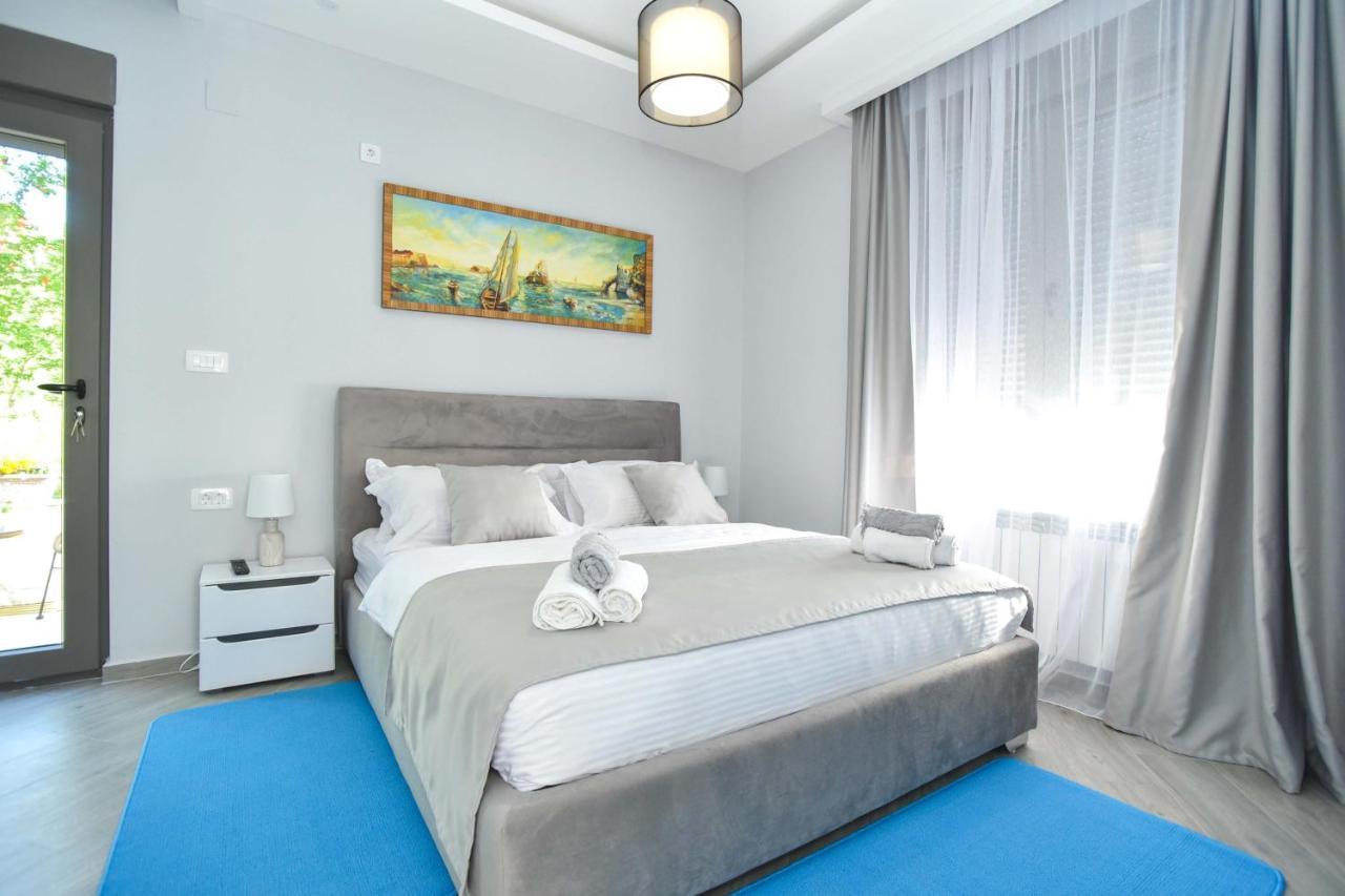 Verbalj Apartment With Swimming Pool Kotor Luaran gambar